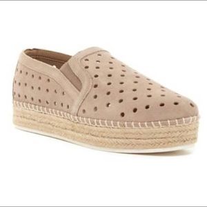Steve Madden tan perforated suede Widmer espadrille sneaker size 8.5.